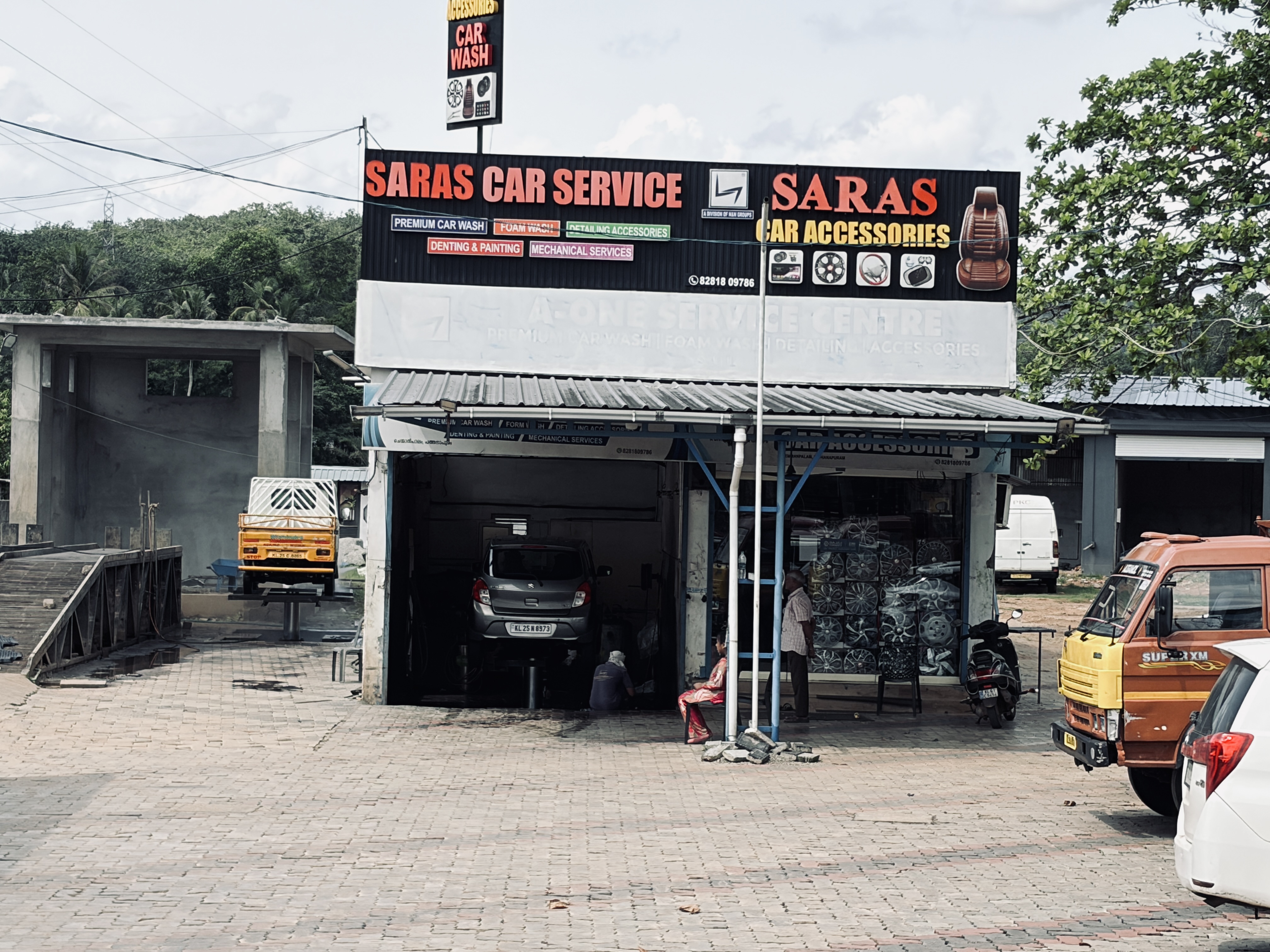 Professional car washing and water service at SARAS Automobiles